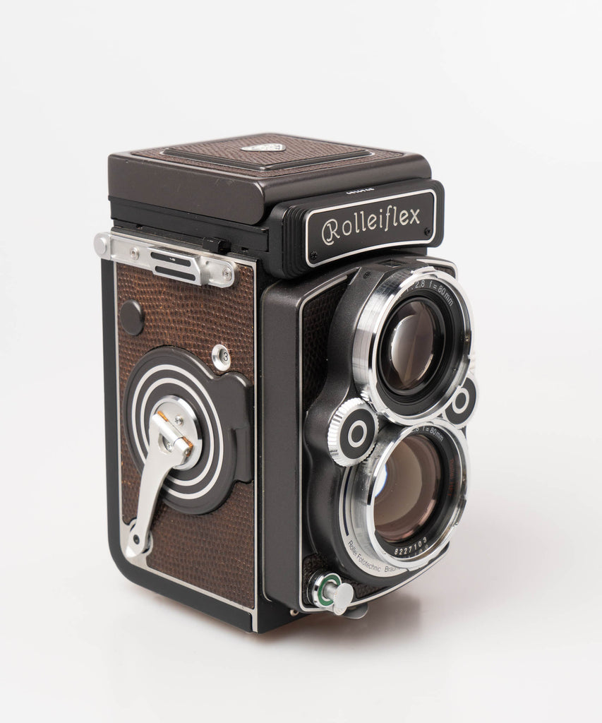 $400 discount on the Rolleiflex FX TLR